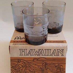 VINTAGE McDonald's Hawaii Sea Glasses Comes with 3 Smokey Glasses McDonald's Haw